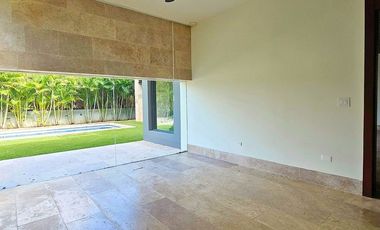 Residencia en venta en Yucatán Country Club