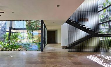 Residencia en venta en Yucatán Country Club