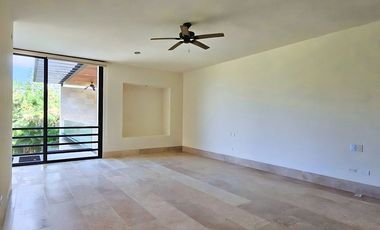 Residencia en venta en Yucatán Country Club