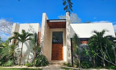 Residencia en venta en Yucatán Country Club