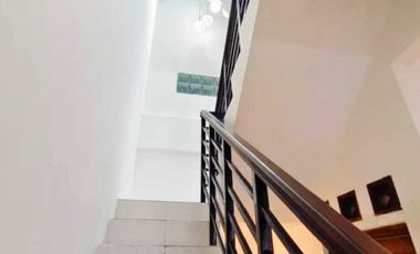 Rumah Pleburan Simpang Lima Mewah Full Furnish