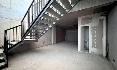 Arriendo Local Comercial, Placa comercial en Las Condes