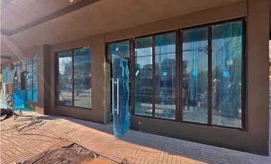 Arriendo Local Comercial, Placa comercial en Las Condes