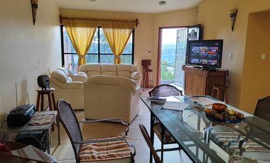 Venta de casa de 3  recámaras  en Burgos Cuernavaca, 168 m2 de construcción 556 m2 de terreno