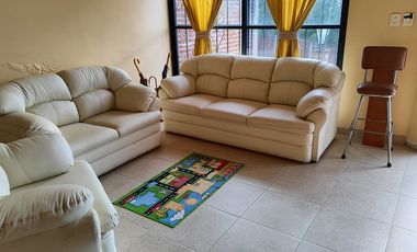 Venta de casa de 3  recámaras  en Burgos Cuernavaca, 168 m2 de construcción 556 m2 de terreno