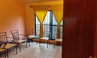 Venta de casa de 3  recámaras  en Burgos Cuernavaca, 168 m2 de construcción 556 m2 de terreno