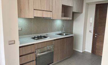 Arrienda departamento, centro de Quillota, hermosa vista.