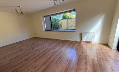 Casa en venta c/ estacionamiento en Huertos Familiares