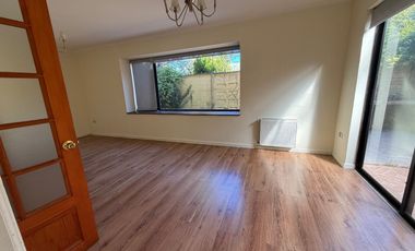 Casa en venta c/ estacionamiento en Huertos Familiares