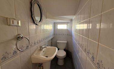 Casa en venta c/ estacionamiento en Huertos Familiares