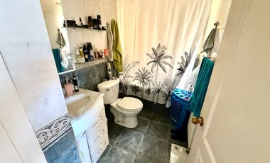 Casa en venta c/ estacionamiento en Huertos Familiares