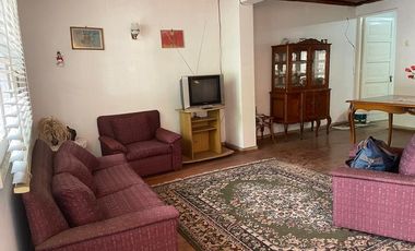 Amplia Casa Céntrica en San Vicente de T T.