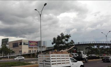 VENTA / RENTA EDIFICIO EN JURIQUILLA