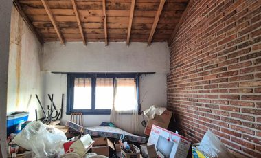 Casa a reciclar en Punta Mogotes lote de 382 m2