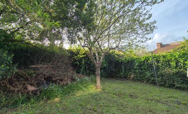 Casa a reciclar en Punta Mogotes lote de 382 m2