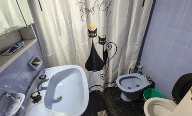 Casa a reciclar en Punta Mogotes lote de 382 m2