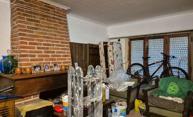 Casa a reciclar en Punta Mogotes lote de 382 m2