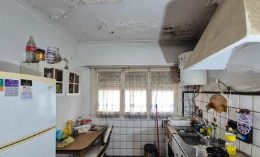 Casa a reciclar en Punta Mogotes lote de 382 m2