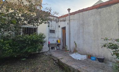 Casa a reciclar en Punta Mogotes lote de 382 m2