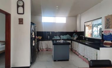 Amplia casa de 4 dormitorios en Montecristi, cerca del Hospital del IESS