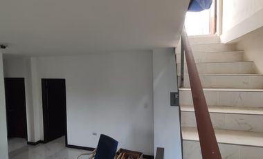 Amplia casa de 4 dormitorios en Montecristi, cerca del Hospital del IESS