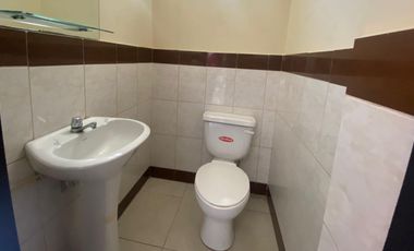 Cómoda casa en Monterrey, cerca del hospital del IESS