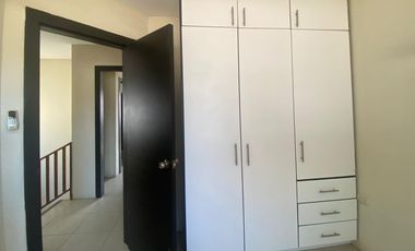 Cómoda casa en Monterrey, cerca del hospital del IESS