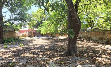 CASA EN VENTA MUY AMPLIA, 3 RECÁMARAS, 2 BAÑOS, COCHERA PARA 1 AUTO