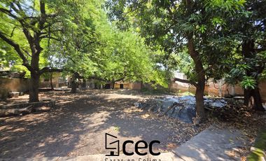 CASA EN VENTA MUY AMPLIA, 3 RECÁMARAS, 2 BAÑOS, COCHERA PARA 1 AUTO