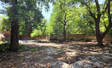 CASA EN VENTA MUY AMPLIA, 3 RECÁMARAS, 2 BAÑOS, COCHERA PARA 1 AUTO