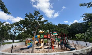 CASA EN VENTA PRIVADA PARQUE CENTRAL, al Norte de la ciudad de Mérida, Yucatán