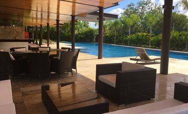 CASA EN VENTA PRIVADA PARQUE CENTRAL, al Norte de la ciudad de Mérida, Yucatán