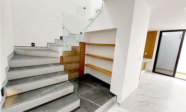 Venta Casa Fracc. Vilanova (SUR) Rancho Santa Mónica