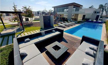 Venta Casa Fracc. Vilanova (SUR) Rancho Santa Mónica