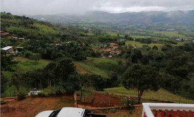 Vendo finca en la cumbre de 2 pisos