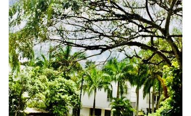 CASA CON VISTA AL LAGO Y ZONA VERDE EN PANCE