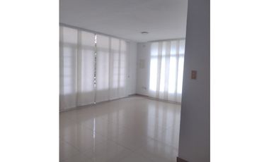 SE ARRIENDA CASA AL NORTE