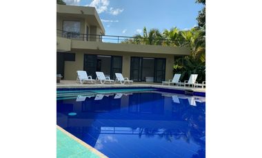 SE ARRIENDA X NOCHE CASA EN VILLETA