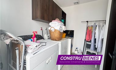 Casa amoblada en Alquiler – Urbanización Altos de Manta Beach