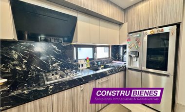 Casa amoblada en Alquiler – Urbanización Altos de Manta Beach