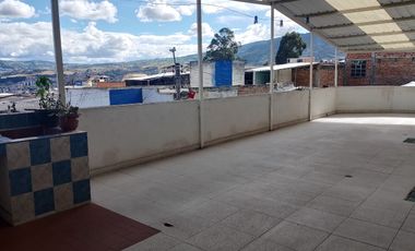 Casa En Venta En El Sector La Floresta De Pasto, Con Area De 170 M2, Dos Pisos Independientes.
