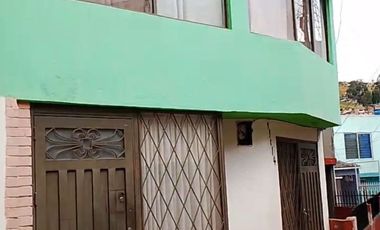 Casa En Venta En El Sector La Floresta De Pasto, Con Area De 170 M2, Dos Pisos Independientes.