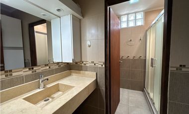 VENTA HERMOSA CASA 3/4 DORMITORIOS