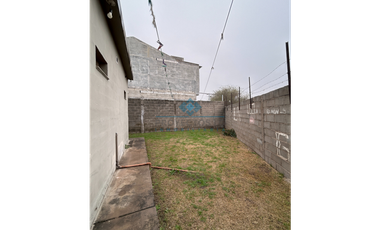 VENTA-CASA 2 DORMITORIOS-COLONIA CAROYA