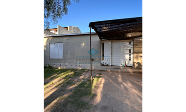 VENTA-CASA 2 DORMITORIOS-COLONIA CAROYA