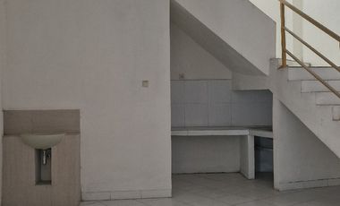 Ruko Gandeng 4 Di Pinggir Jalan Propinsi Cillegon Serang Banten