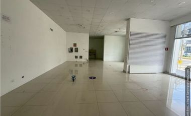 Se Alquila Local en Vía España