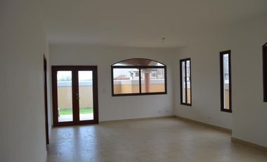 VENTA DE CASA EN ESQUINA EL DORAL - MODELO MIRANDA 351M2 JP