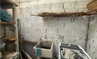 ALQUILER DE CASA EN DOLEGA 2 RIOS  3R CERCADA AMOBLADA