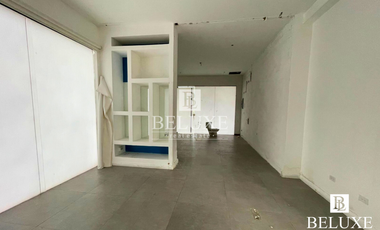 ALQUILER DE LOCAL COMERCIAL EN FLOR PLAZA, BELLA VISTA (P)(12)